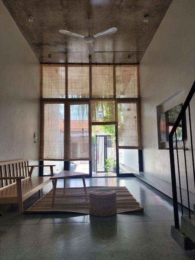 Noi Bai Flight Path Homestay Hanoi Exterior photo