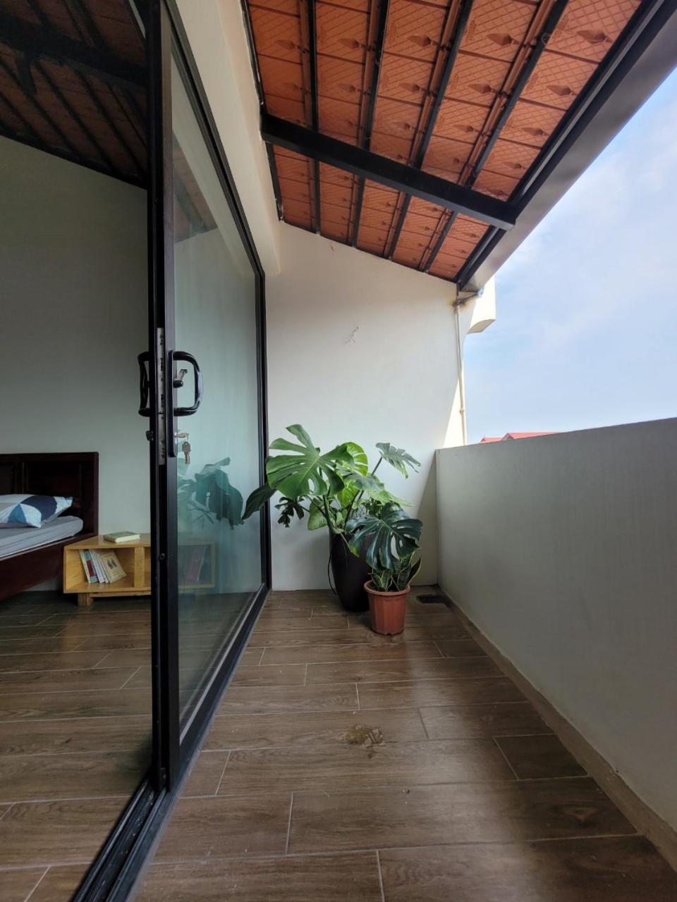 Noi Bai Flight Path Homestay Hanoi Exterior photo